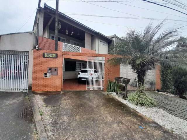 Casa com 5 quartos à venda na Rua Vale dos Pássaros, 304, Cidade Industrial, Curitiba, 195 m2 por R$ 590.000