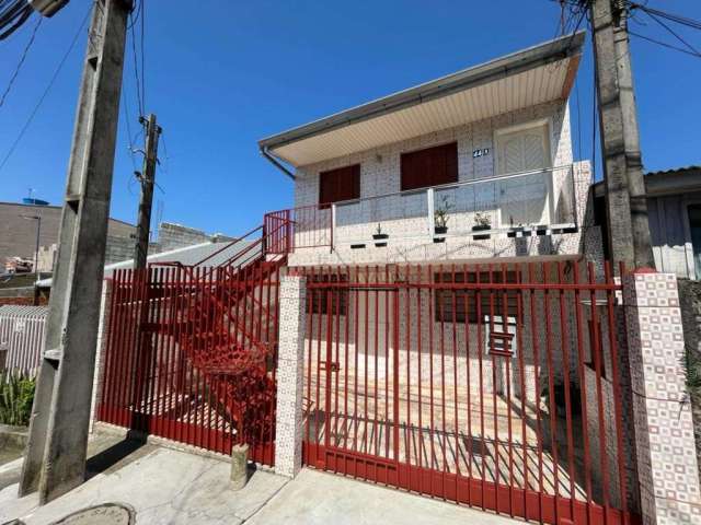 Casa com 4 quartos à venda na Rua Xanxerê, Cidade Industrial, Curitiba por R$ 299.900