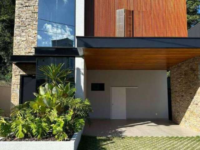 Casa com 3 dormitórios à venda, 252 m² por R$ 1.790.000,00 - Vila Nova - Joinville/SC