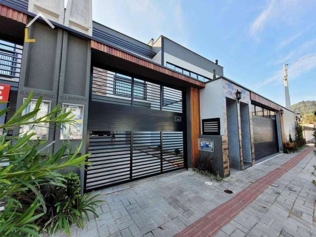 Casa com 3 dormitórios à venda, 120 m² por R$ 630.000,00 - Saguaçu - Joinville/SC