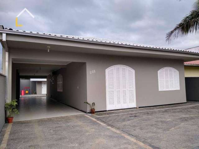 Casa com 4 dormitórios à venda, 210 m² por R$ 600.000,00 - Vila Nova - Joinville/SC