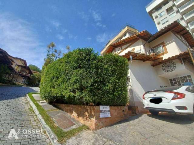 Asset Imóveis vende casa duplex de condoínio, por R$ 1.250.000, em Santa Rosa - Niterói