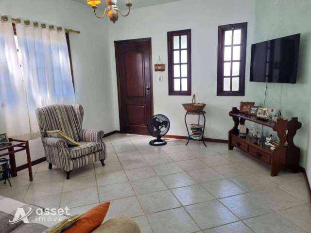 Asset Imóveis vende casa duplex com 5 quartos (1suíte), 500m². R$ 1.000.000 (residencial) - Itaipu