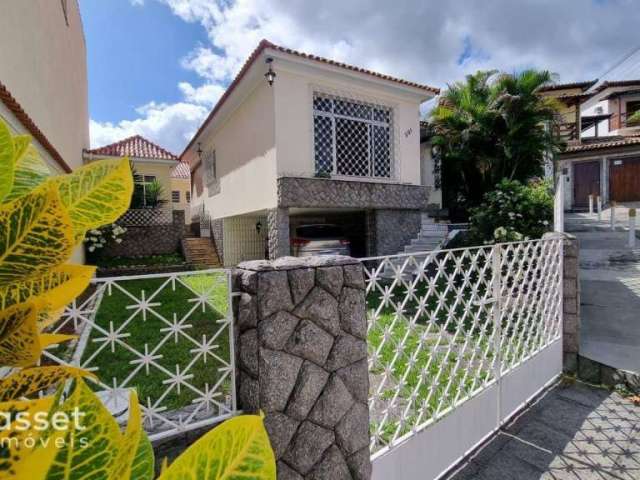 Asset Imóveis vende casa com 3 quartos, sendo 1 suíte, por R$ 550.000 - Porto Novo - São Gonçalo/RJ