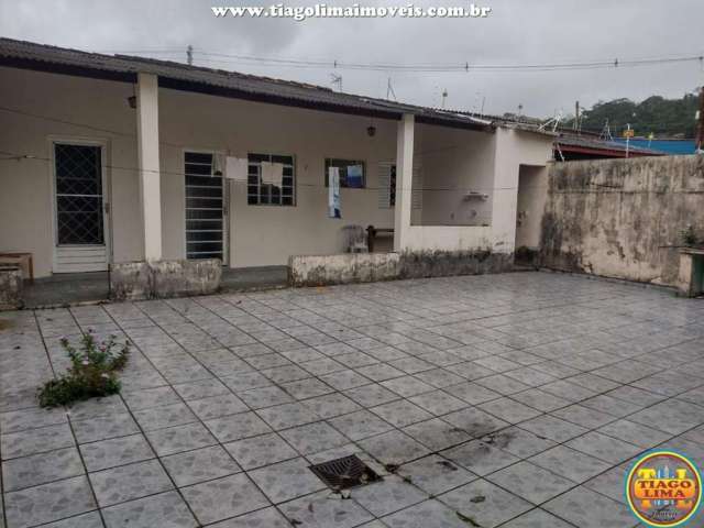 Casa para Venda em Caraguatatuba, Centro, 2 dormitórios, 1 banheiro, 2 vagas