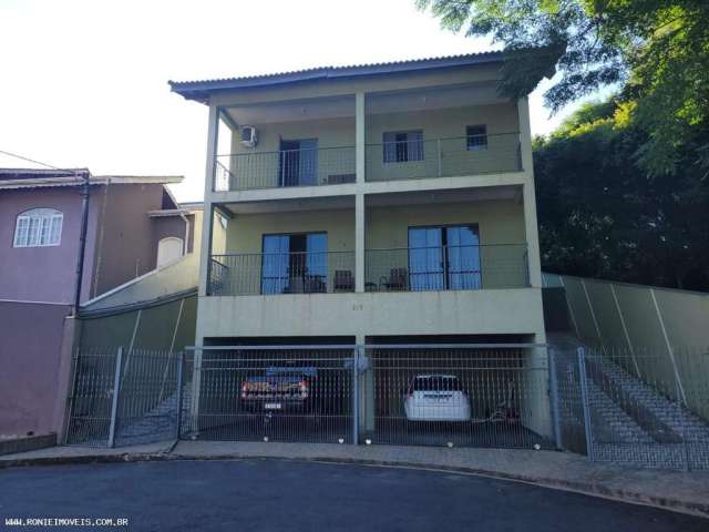 Casa para Venda em Bragança Paulista, Residencial das Ilhas, 3 dormitórios, 1 suíte, 4 banheiros, 4 vagas