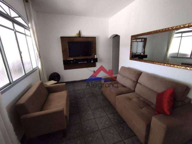 Casa em vila fechada - 3 dormitórios - 2  vagas - churrasqueira - 210 m²