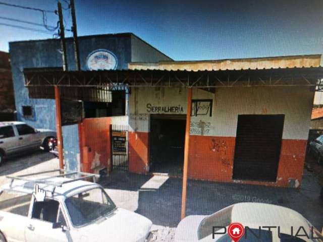 Salão Comercial para Venda e Locação em Marília no Bairro Palmital