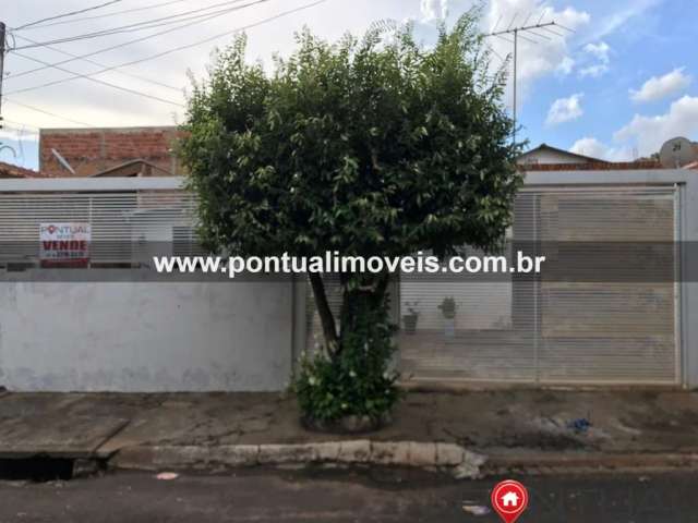 Casa à Venda em Marília no Bairro Jânio Quadros