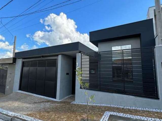 Imóvel à venda: Casa de 3 quartos e 1 suíte no Jardim Florença, Marília-SP, com 199,00m² de área!  #casaparavenda #MaríliaSP #JardimFlorença