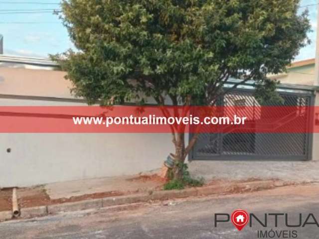 Imperdível oportunidade: Casa à venda em Marília-SP, bairro Palmital, 2 quartos, 1 suíte, 1 sala, 3 banheiros, 2 vagas, 80m².