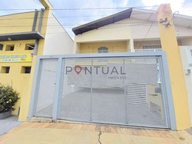 Imperdível casa à venda em Marília-SP, Jardim Parati: 3 quartos, 1 sala, 2 banheiros, 2 vagas de garagem!