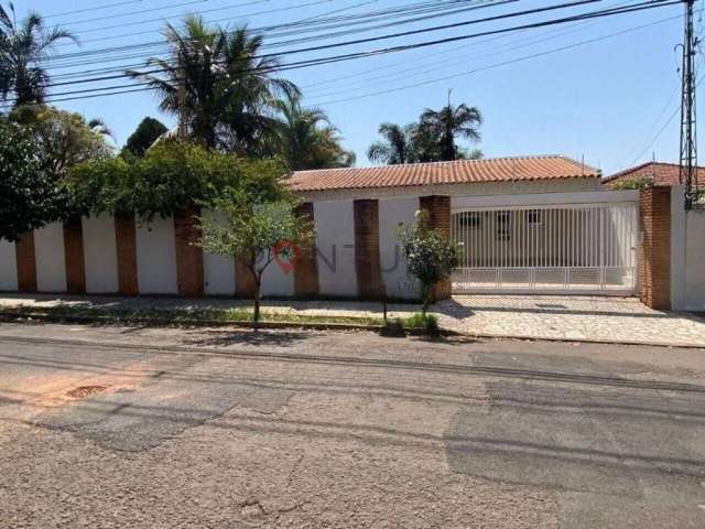 Imóvel de Alto Padrão à Venda em Marília-SP no Jardim Acapulco: 3 Quartos, 1 Suíte, 1 Sala, 2 Banheiros, 4 Vagas de Garagem!