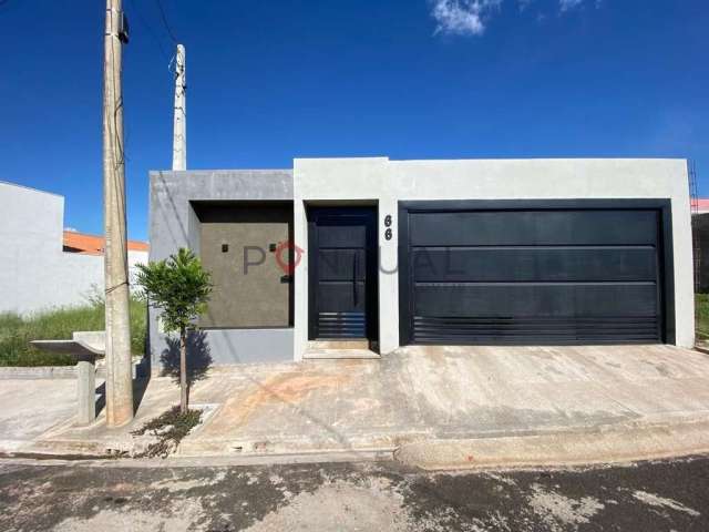 Imperdível oportunidade de casa para venda ou locação em Marília-SP, bairro Sérgio Roim (Padre Nóbrega) com 3 quartos, 1 suíte, 1 sala, 2 banheiros e 2 vagas de garagem!