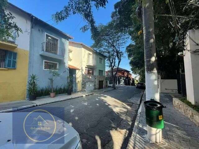 Casa à venda no bairro Alto de Pinheiros - São Paulo/SP