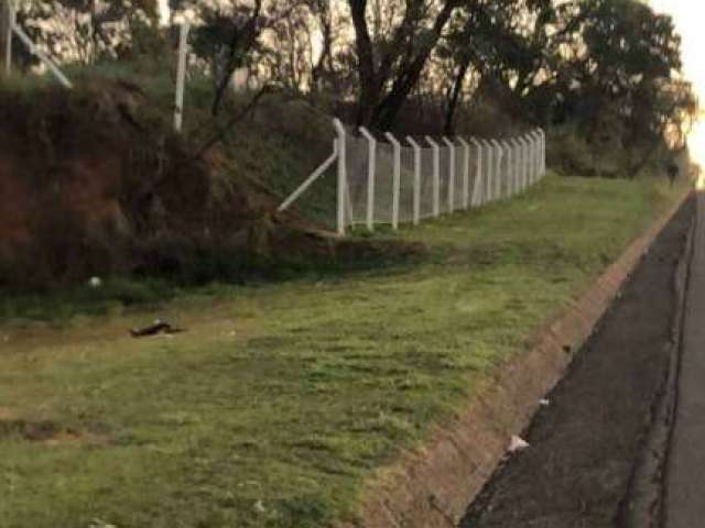 Ótima área na Rodrigues Alves