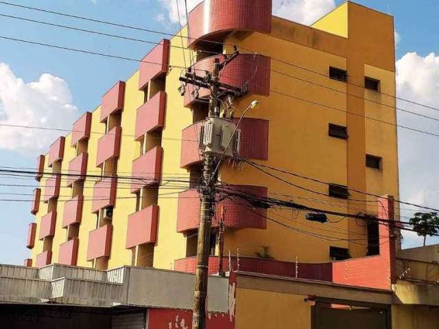 Apartamento para venda ou locação no Edifício Batel em Bauru