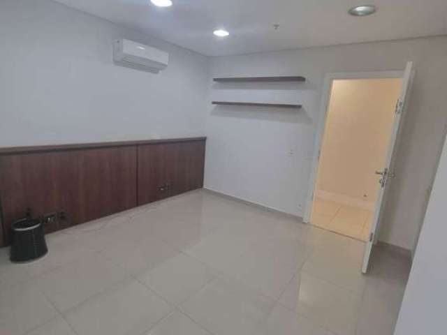 Excelente cj comercial, c/ 36,5m2 e 1 vaga de garagem