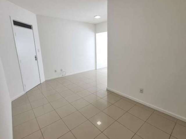 Apartamento com 3 quartos à venda na Rua Márcio Baptista, Stiep, Salvador, 70 m2 por R$ 480.000