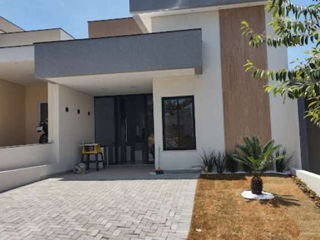 Linda casa à venda no condomínio Villaggio Ipanema Área construída com 114 m2 de área construída 3 dormitórios, sendo 1 suíte