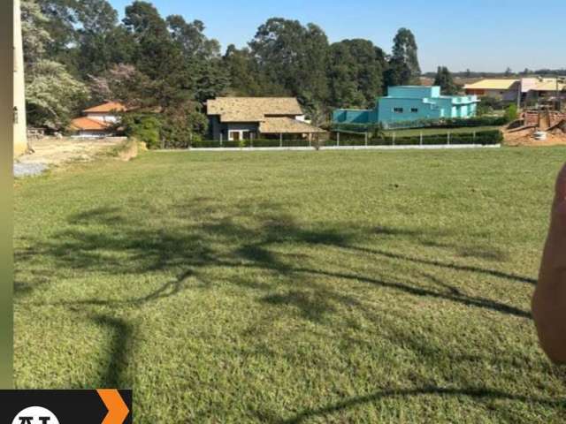 Terreno à venda no condomínio Vale do Lago em Sorocaba com 1.000 m2 de área sendo 20m de frente