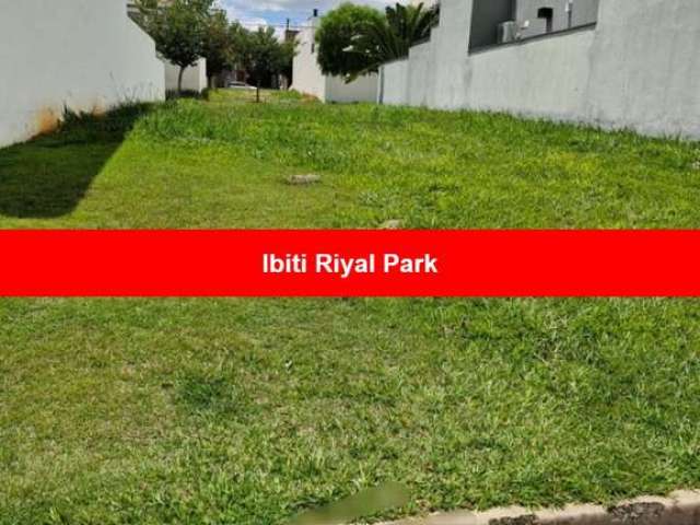 Terreno à venda no condomínio Ibiti Royal Park em Sorocaba com 330 m2 sendo 11x30, condomínio muito bem localizado