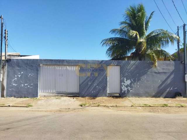 Vende-se Casa CPA 2 - Prox. Av. Brasil