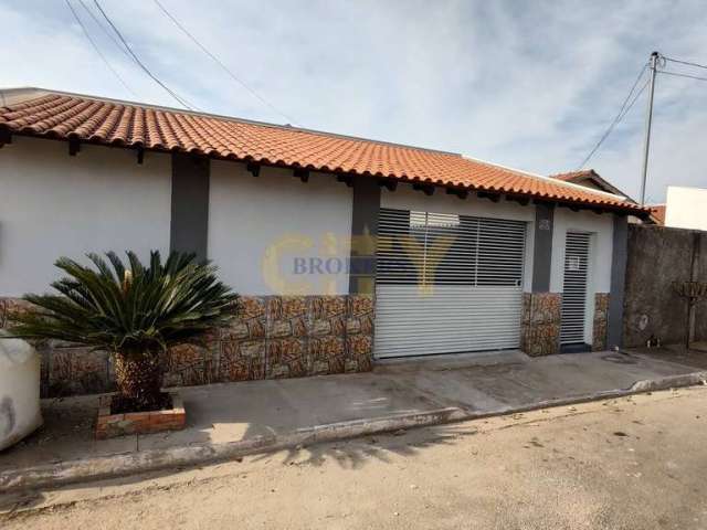 Vende-se Casa Residencial Flor do Ipê (Atrás da Univag)