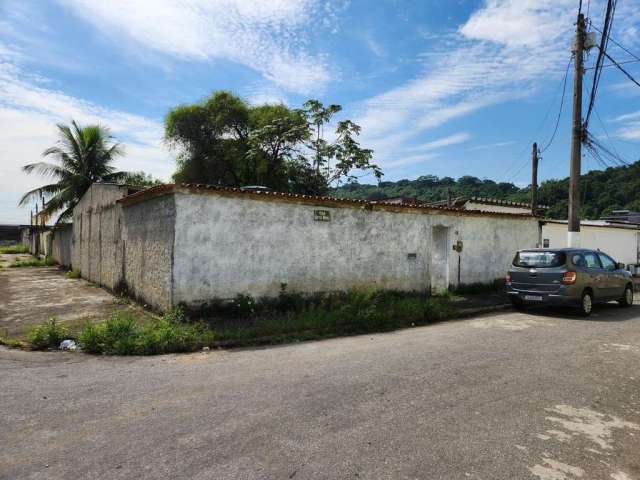 Casa para Venda em Belford Roxo, São Vicente, 3 dormitórios, 1 banheiro