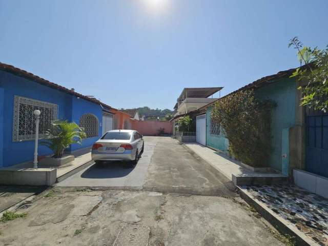 Casa para Venda em Duque de Caxias, Parque do Carmo, 2 dormitórios, 1 banheiro, 2 vagas