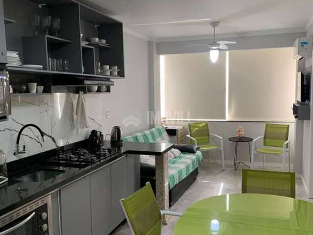 Excelente apartamento reformado - 03 quartos sendo 01 suíte 01 vaga na avenida brasil centro