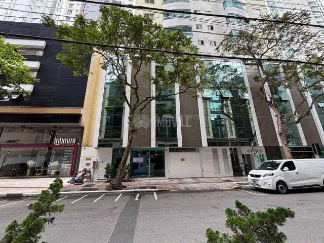 Sala comercial no centro de balneário camboriú