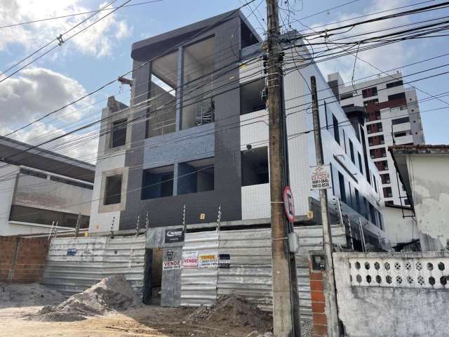 Cobertura Duplex com 2 quartos no Bairro dos Estados