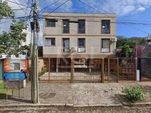 APARTAMENTO, 02 DORMITÓRIOS, BAIRRO PARTENON EM PORTO ALEGRE.&lt;BR&gt;Ótimo apartamento em Edifício pequeno com apenas quatro apartamentos. 2ormitórios de frente, living  para 2 ambientes, copa cozin