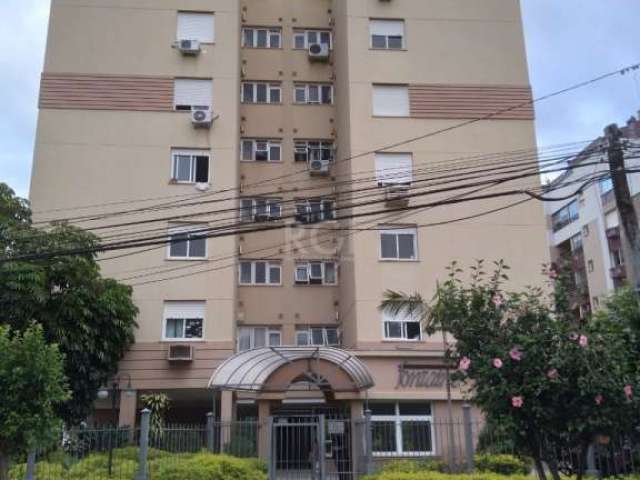 Apartamento 3 dormitórios c/ suíte, sala 2 ambientes, churrasqueira, ar condicionado,  cozinha com armários, área de serviço com junker, tanque, elevador 1 vaga p carro coberta, salão de festas, pisci