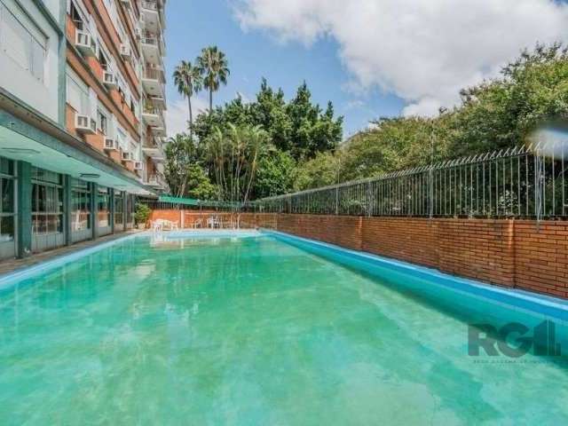 Vendo excelente apartamento no bairro Floresta, em frente ao colégio Marista São Pedro.&lt;BR&gt;Apartamento 3 dormitórios, banheiro social, living para dois ambientes, sala de jantar, cozinha, área d