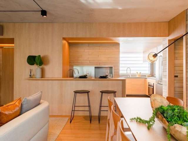 Apartamento 03 dormitórios, com suíte e 02 vagas,  no bairro Bairro Petrópolis em Porto Alegre.&lt;BR&gt;Imóvel com 98 m² privativos, muito bem distribuídos em uma planta inteligente, com 03 dormitóri