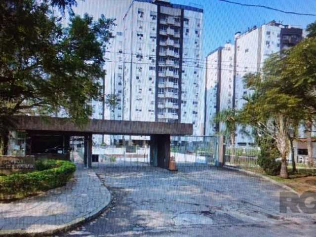 Apartamento com 3 dormitórios para alugar no bairro Boa Vista, o imóvel possui um  amplo espaço com piso laminado, suíte, split, cozinha , área de serviço e banheiro social, living com piso porcelanat