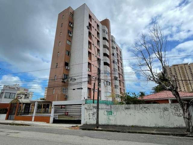 Apartamento à Venda no Coco – Conforto e Localização Privilegiada!