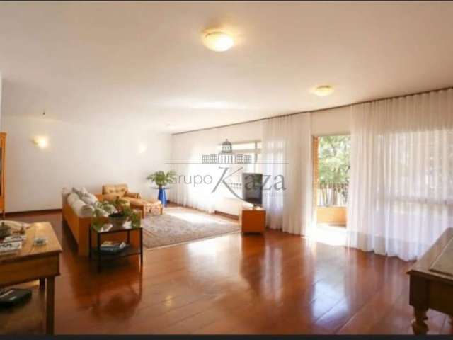 Apartamento - Vila Ema - Residencial Bosque do Engenho - 4 Dormitórios - 180m².