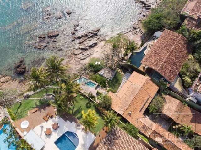 Casa à Venda Em Armação de Búzios Praia da Ferradura  Rio de Janeiro