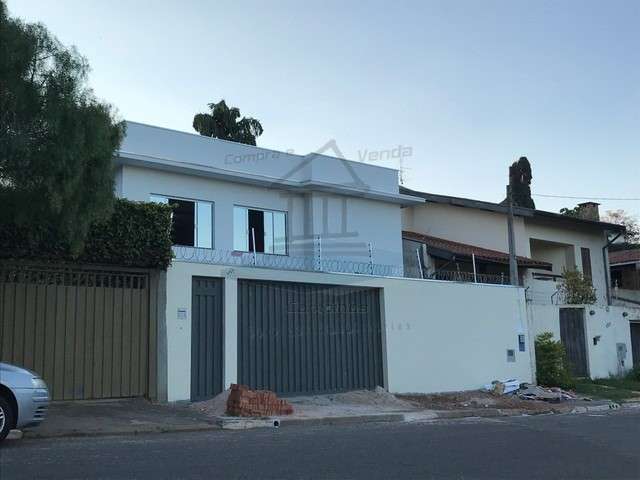 Casa com 3 quartos à venda na Vila Brandina, Campinas , 300 m2 por R$ 850.000