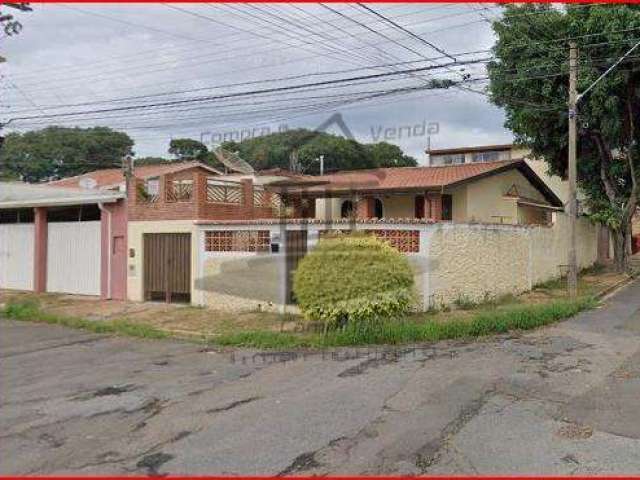 Casa com 4 quartos à venda na Vila Miguel Vicente Cury, Campinas  por R$ 450.000