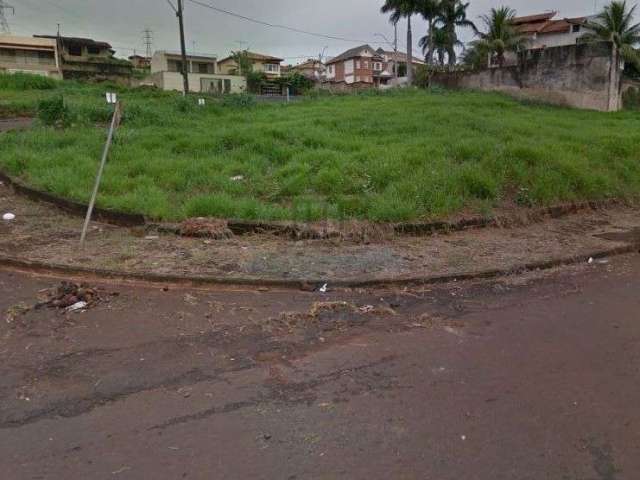 Terreno à venda no Ribeirânia, Ribeirão Preto  por R$ 450.000