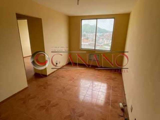 Apartamento com 2 quartos à venda na Rua Rodrigues Pereira, Turiaçu, Rio de Janeiro, 60 m2 por R$ 100.000