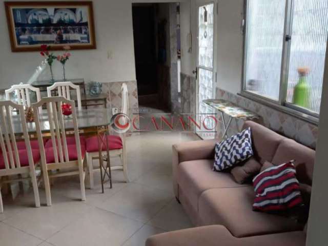 Casa com 5 quartos à venda na Rua Borges Monteiro, Higienópolis, Rio de Janeiro, 230 m2 por R$ 450.000