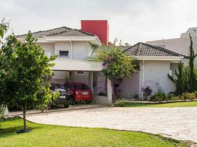 Casa residencial, localizada no condomínio serra dos lagos, na cidade de cajamar.