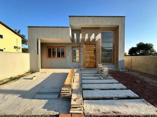 Casa no condomínio vitória dos anjos 2