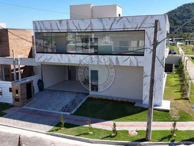 Casa Duplex no condomínio Solaris