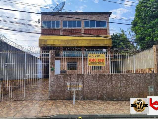 Casa com 3 Pavimentos- venda/locação para fins comerciais em Santa Cruz- RJ